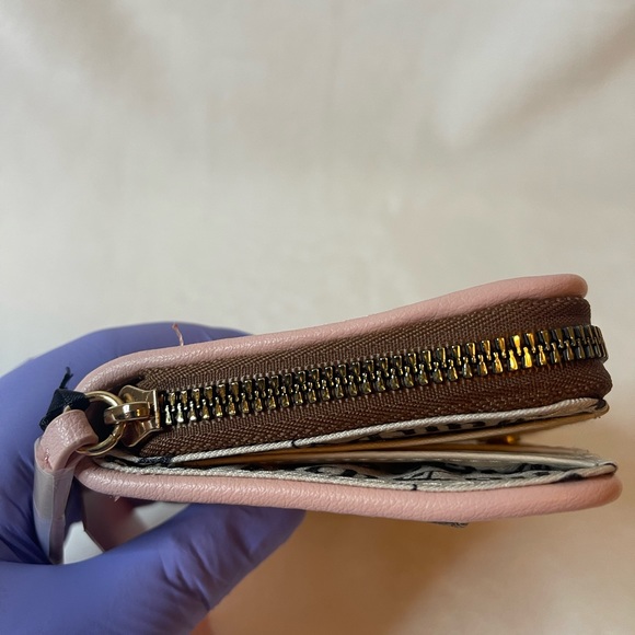 Juicy Couture tan and pink accent wallet, NWT - Picture 7 of 9